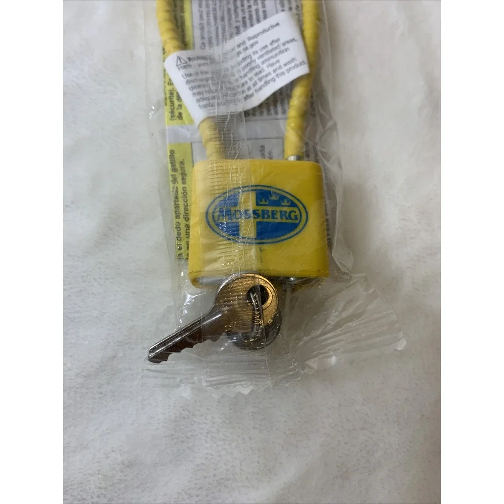 Mossberg Yellow‎ Cable Firearm Safety Lock R10SC3 w/ 2 Keys & Instructions NEW